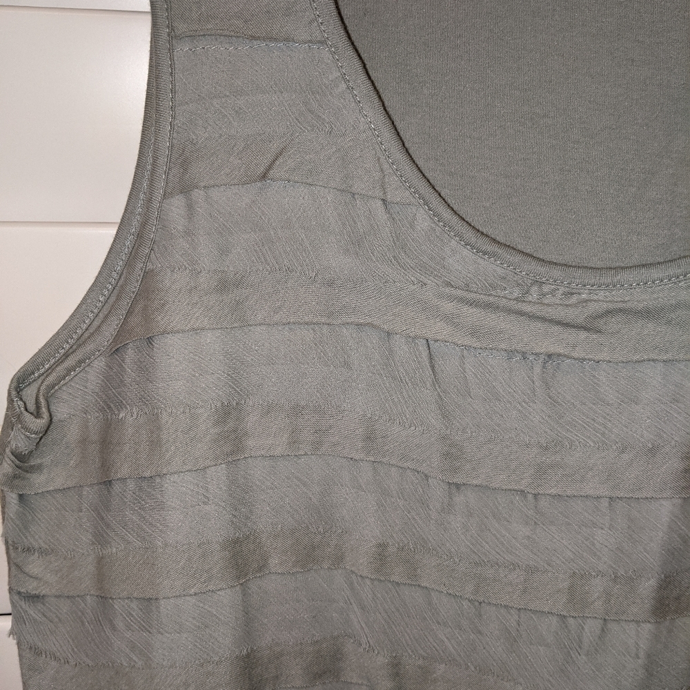 Tank top - Picture 2 of 2